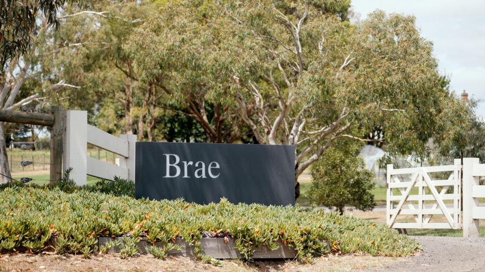 Brae Sign1